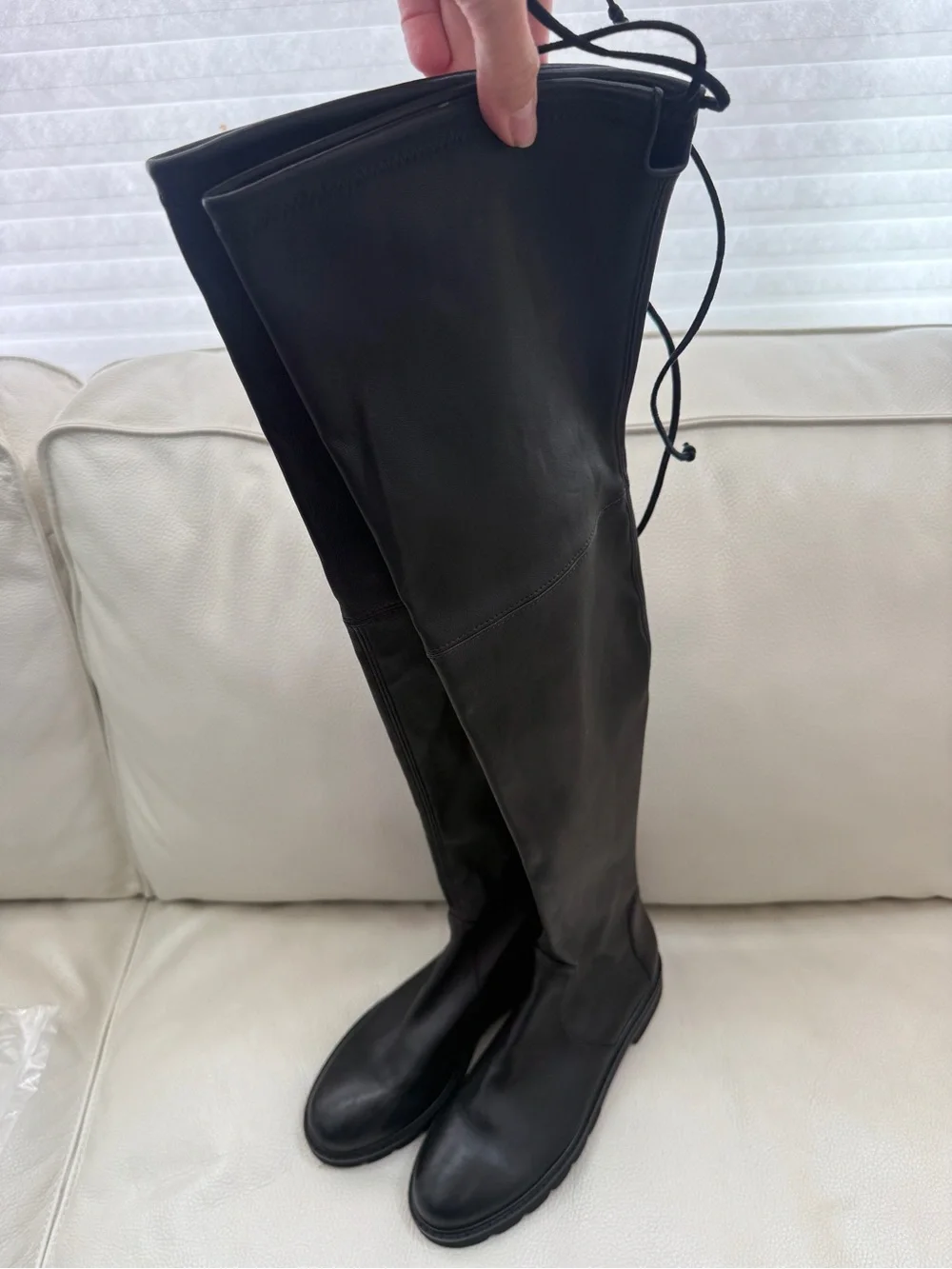 STUART WEITZMAN LOWLAND OVER-THE-KNEE BOOT in BLACK STRETCH LEATHER / SIZE 6